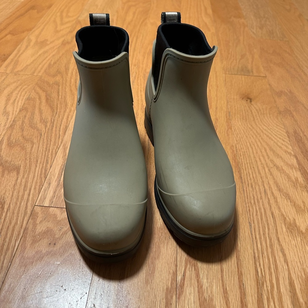 UGG Chelsea Wellies